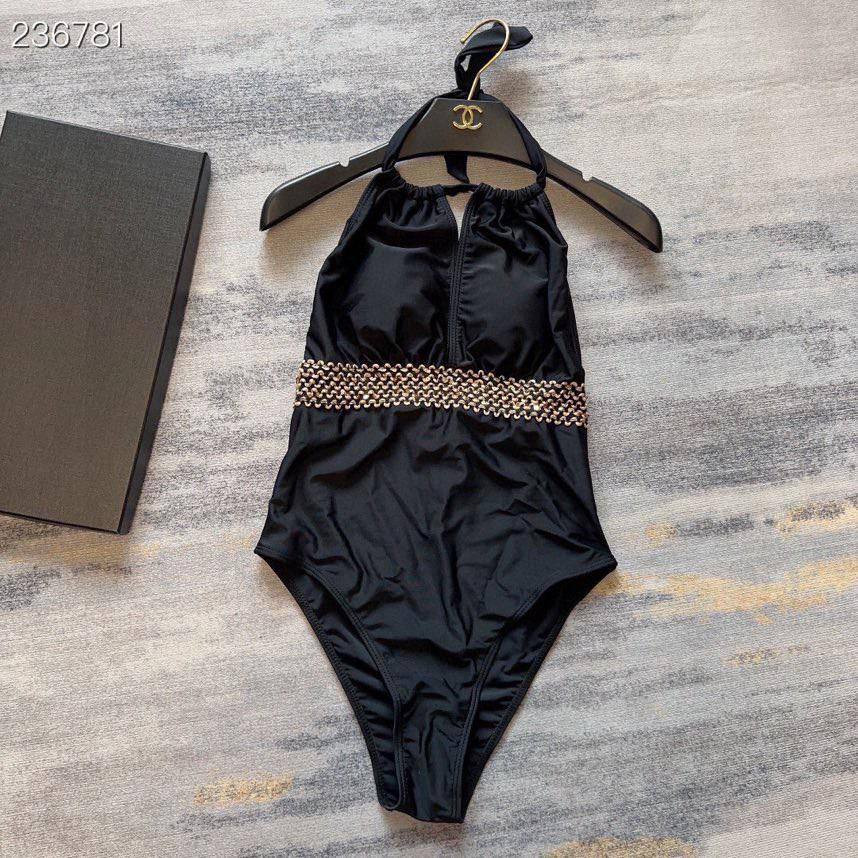 Слитный черный купальник Versace