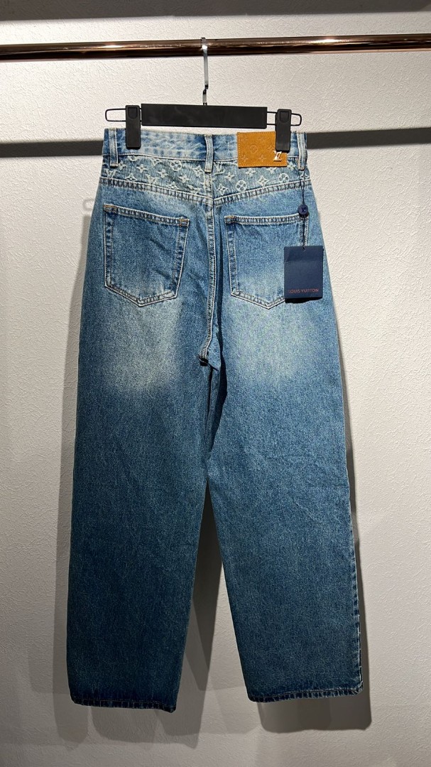 Голубые широкие джинсы с логотипами Louis Vuitton