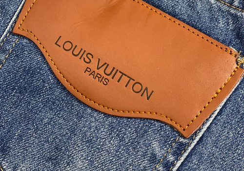 Голубые джинсы Louis Vuitton