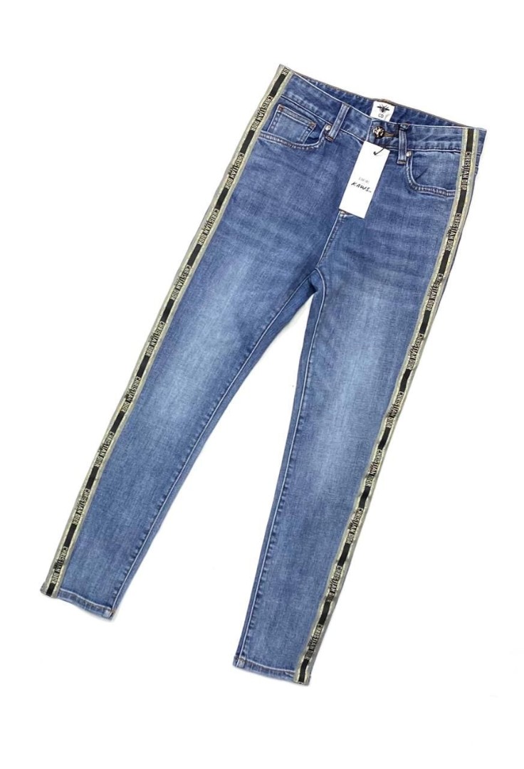 Женские джинсы Christian Dior голубые с надписями