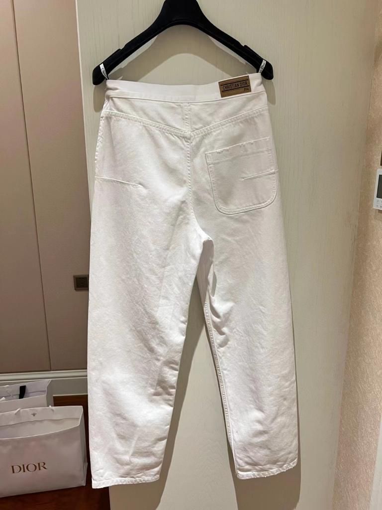 Белые женские джинсы Christian Dior