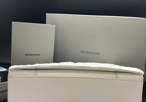 Женская кожаная сумка Balenciaga Crush Medium белая