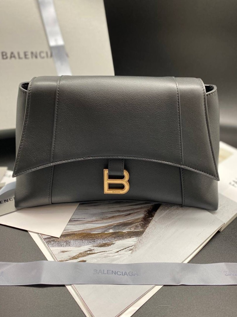 Кожаная черная женская сумка Balenciaga Hourglass
