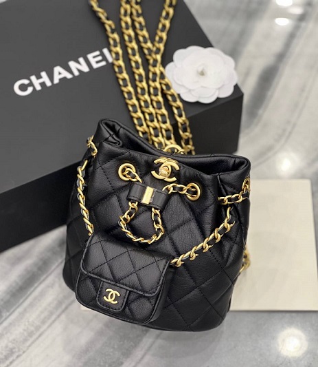 Кожаный черный рюкзак Chanel Small