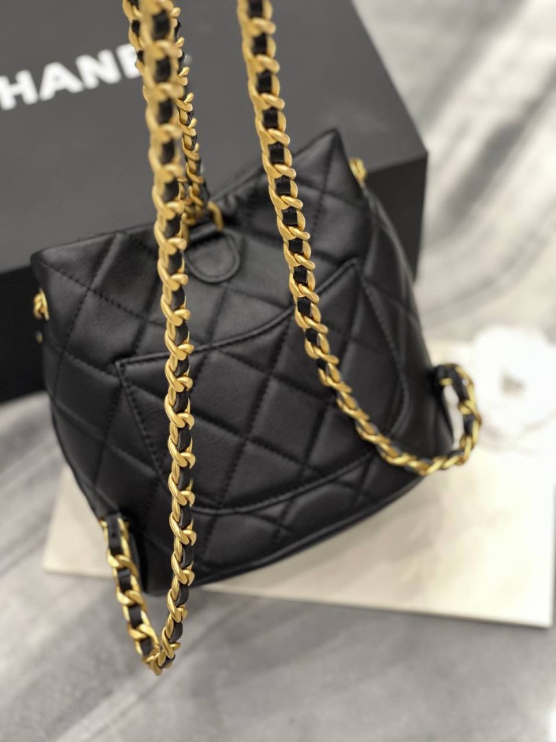 Кожаный черный рюкзак Chanel Small