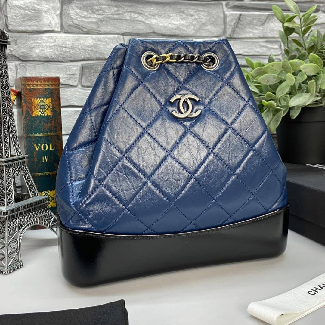Синий кожаный рюкзак Chanel Gabrielle