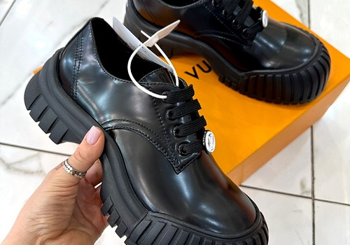 Женские кожаные черные ботинки Louis Vuitton Ruby