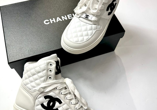 Женские высокие кожаные белые кеды Chanel