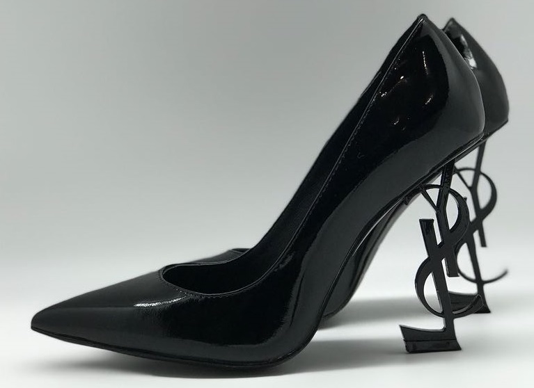 Женские туфли Yves Saint Laurent черные лаковые