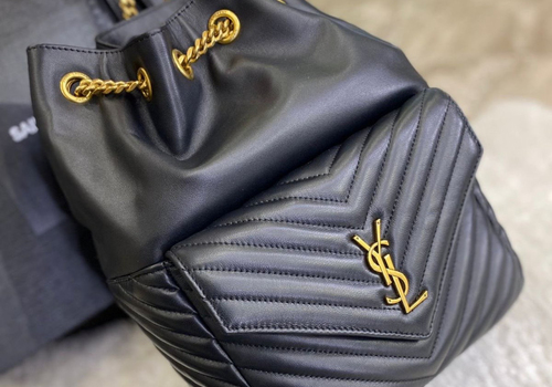 Женский кожаный рюкзак Yves Saint Laurent Joe черный