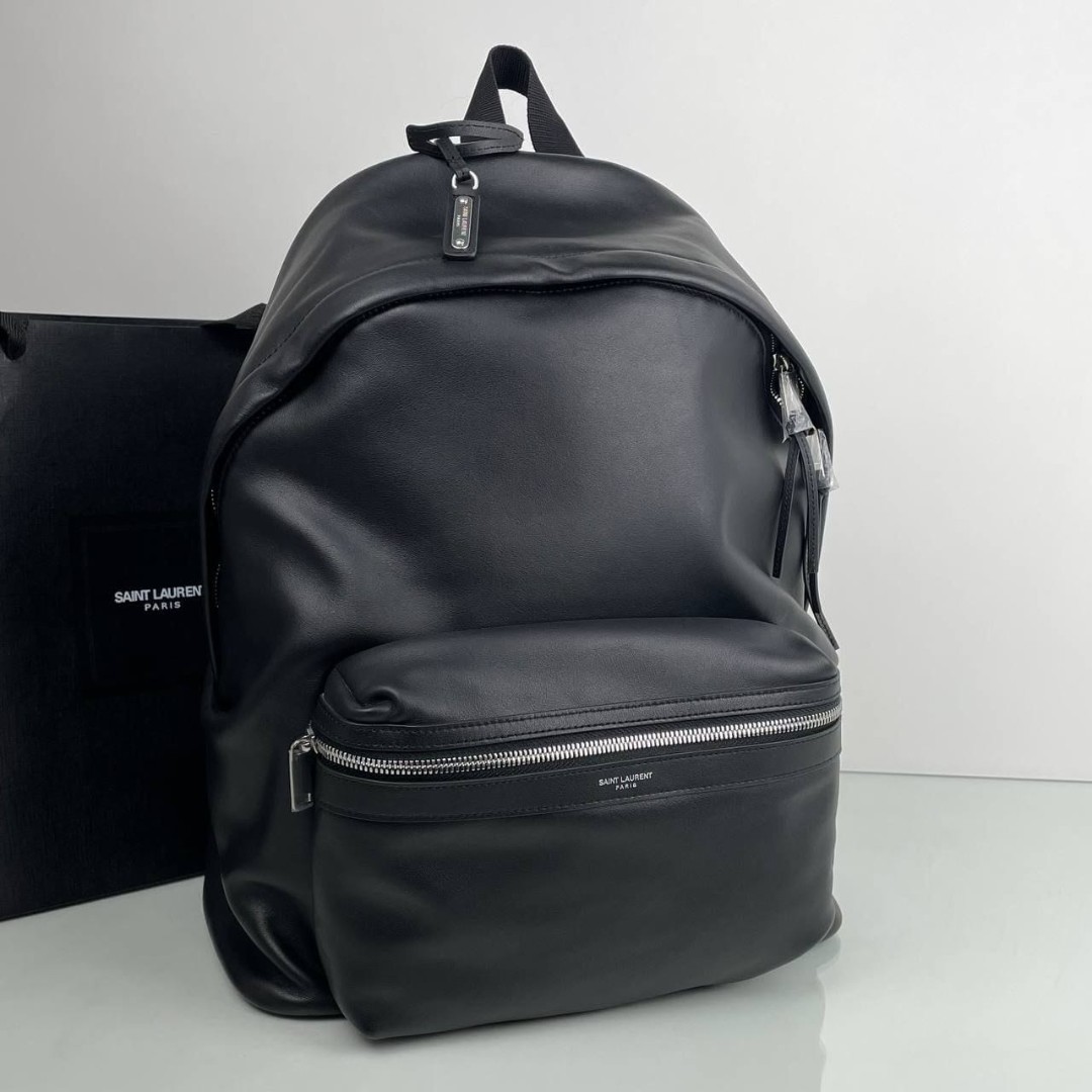 Кожаный черный рюкзак Yves Saint Laurent City