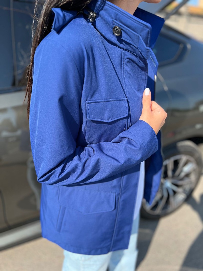 Женская куртка на молнии Loro Piana синяя