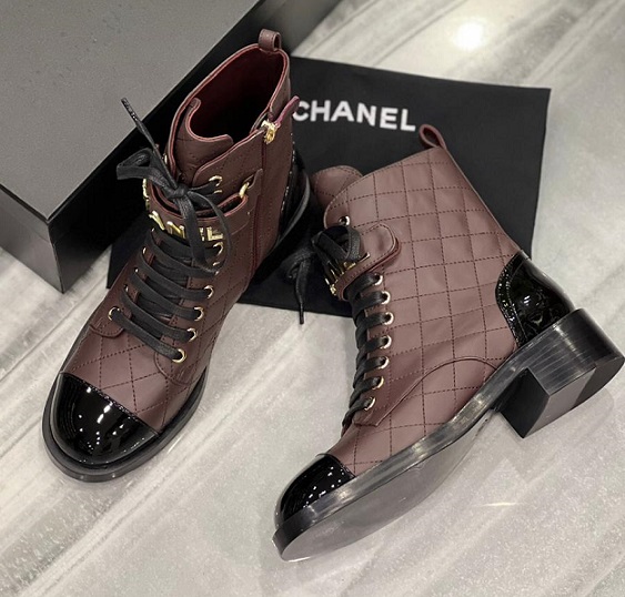 Женские кожаные бордовые ботинки Chanel