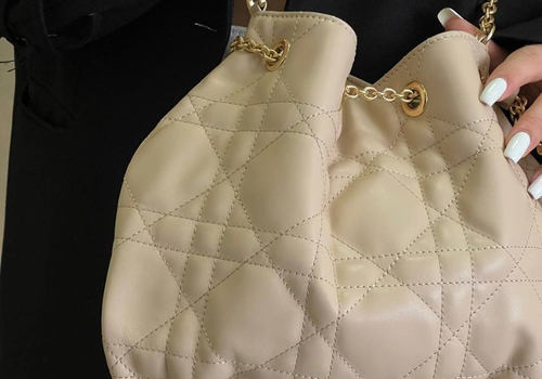 Женская кожаная белая сумка Christian Dior Ammi