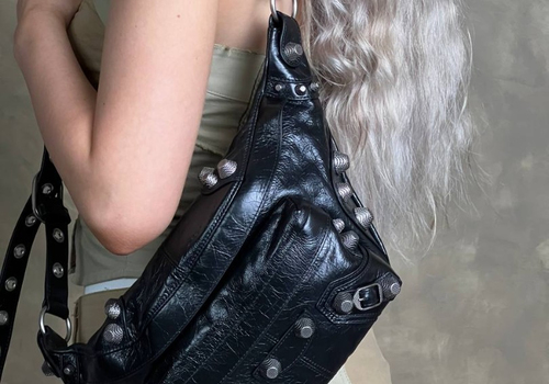 Женская черная кожаная сумка Balenciaga