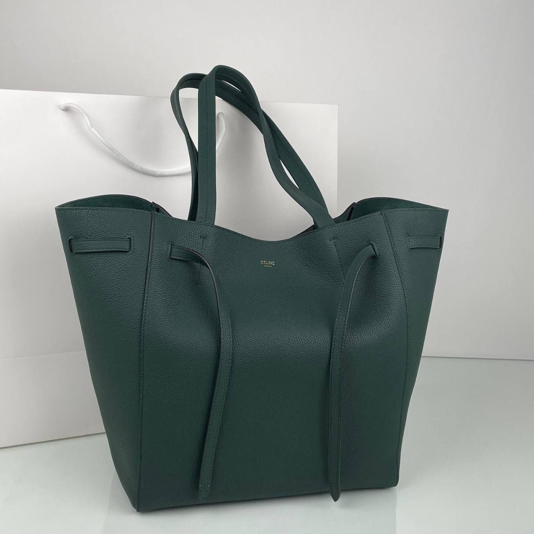 Женская зеленая кожаная сумка Celine Phantom