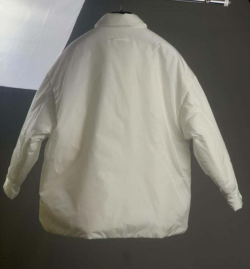 Женское белое пуховое пальто Prada