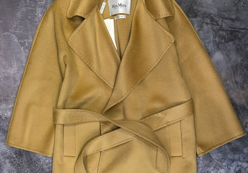 Женское бежевое короткое пальто Max Mara