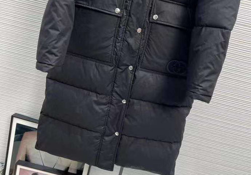 Черное женское пуховое пальто Gucci с капюшоном