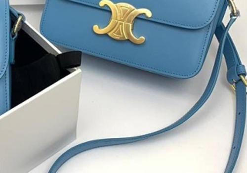 Женская голубая кожаная сумка Celine Triomphe Teen