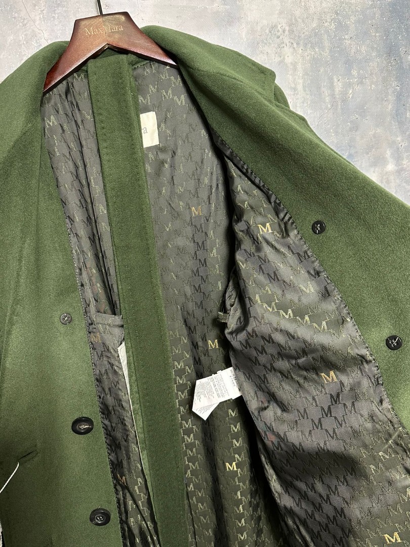 Женское темно-зеленое пальто с поясом Max Mara