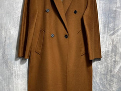 Коричневое женское пальто с поясом Max Mara
