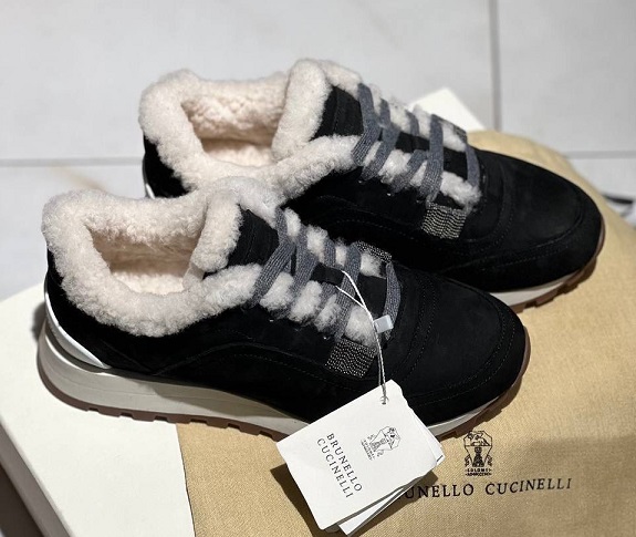 Женские замшевые черные кроссовки с мехом Brunello Cucinelli