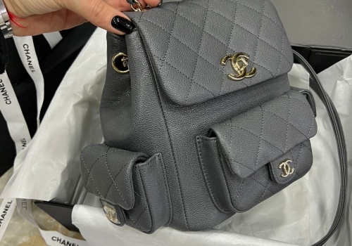 Женский кожаный серый рюкзак Chanel Small