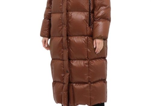 Женское утепленное пальто на пуху Moncler коричневое