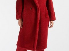 Женское красное пальто из меха Max Mara
