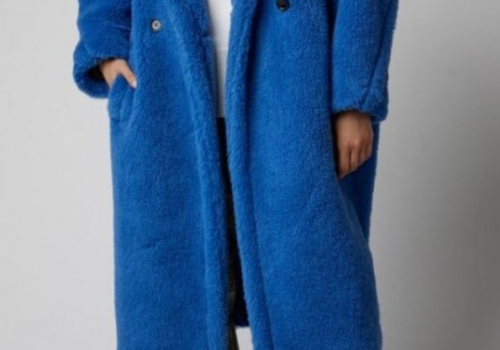 Женское синее пальто из меха Max Mara
