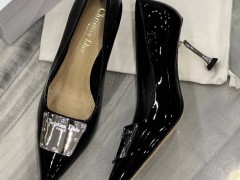 Женские черные лаковые туфли Christian Dior на каблуке