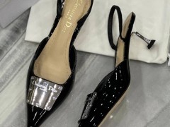 Женские черные лаковые босоножки Christian Dior на каблуке