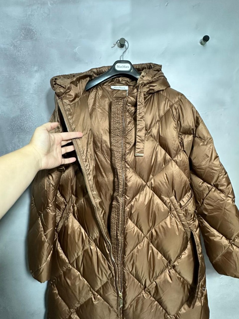 Женское коричневое пуховое пальто Max Mara