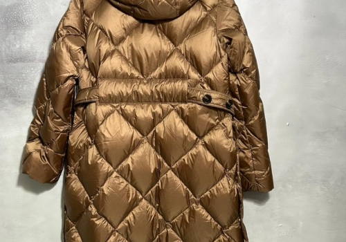 Женское коричневое пуховое пальто Max Mara