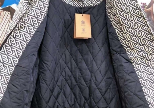 Женская короткая куртка Burberry