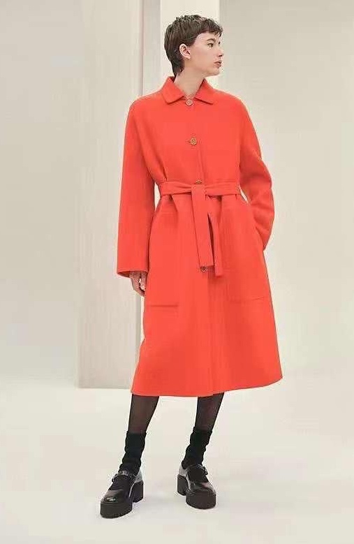 Женское красное пальто Hermes