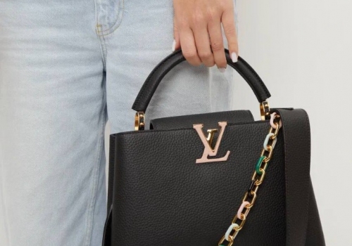 Черная кожаная сумка Louis Vuitton New Capucines BB