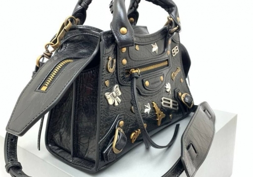 Женская черная кожаная сумка Balenciaga Mini Neo Classic City Bag