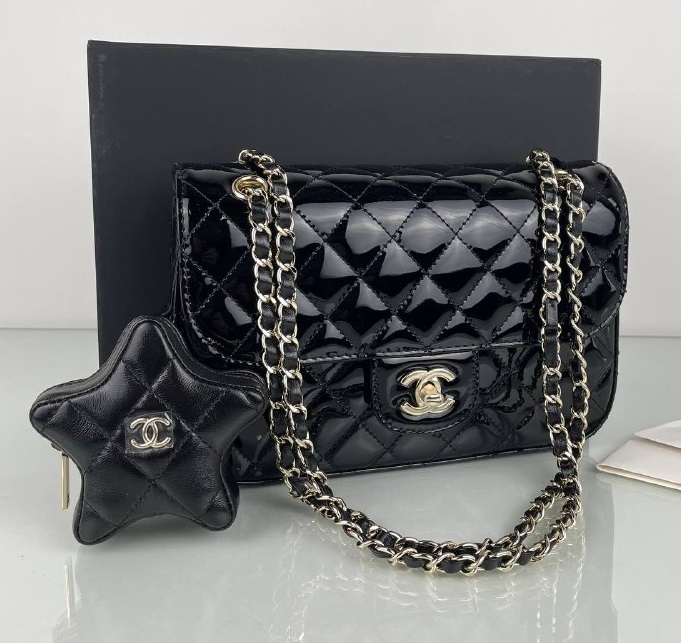 Кожаная черная сумочка Chanel Star Coin Purse 24 см