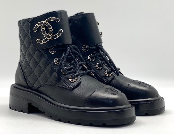 Женские осенние кожаные ботинки Chanel черные
