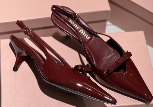 Кожаные босоножки Miu Miu бордовые