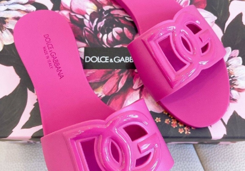 Женские резиновые шлепки Dolce & Gabbana розовые