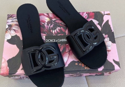 Женские резиновые шлепки Dolce & Gabbana черные