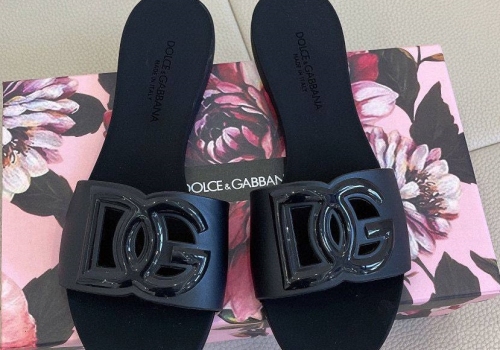 Женские резиновые шлепки Dolce & Gabbana черные