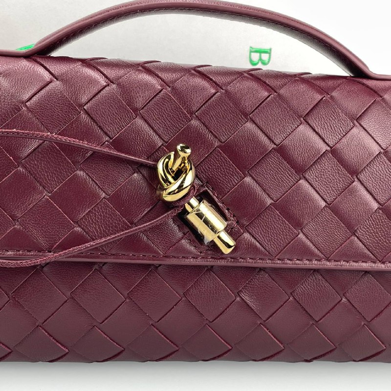 Женский кожаный клатч Bottega Veneta Andiamo бордовый