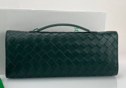 Женский кожаный клатч Bottega Veneta Andiamo