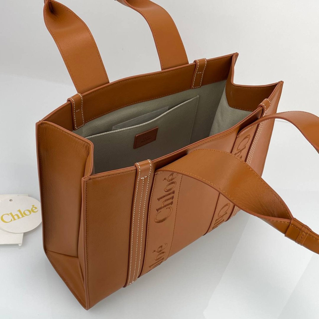 Женская кожаная сумка Chloe Tote Woody