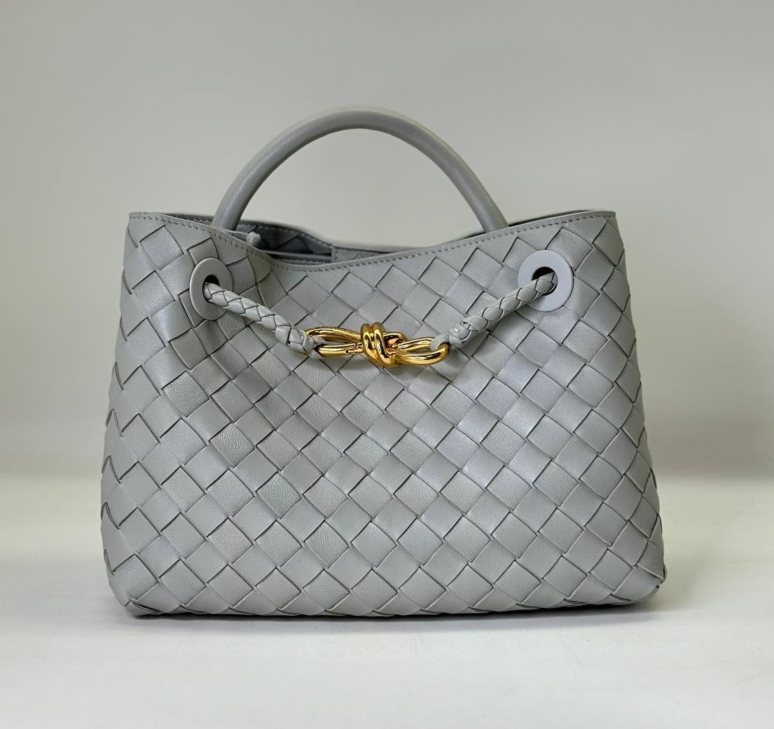 Кожаная сумка Bottega Veneta Andiamo Small серая