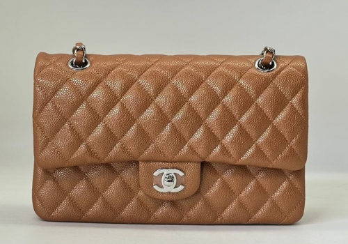 Кожаная коричневая сумка Chanel 11.12 Medium Classic Flap Bag